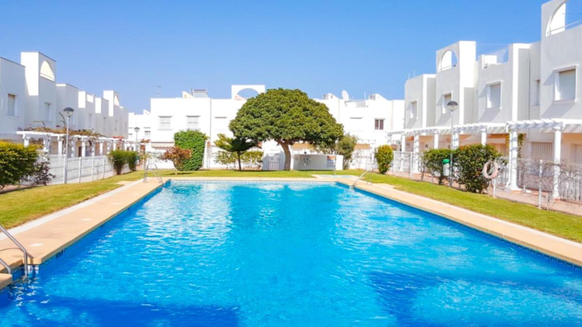 Garden Vistas. Hermoso Duplex Con Patio, Solarium Y Piscina. Вера Экстерьер фото