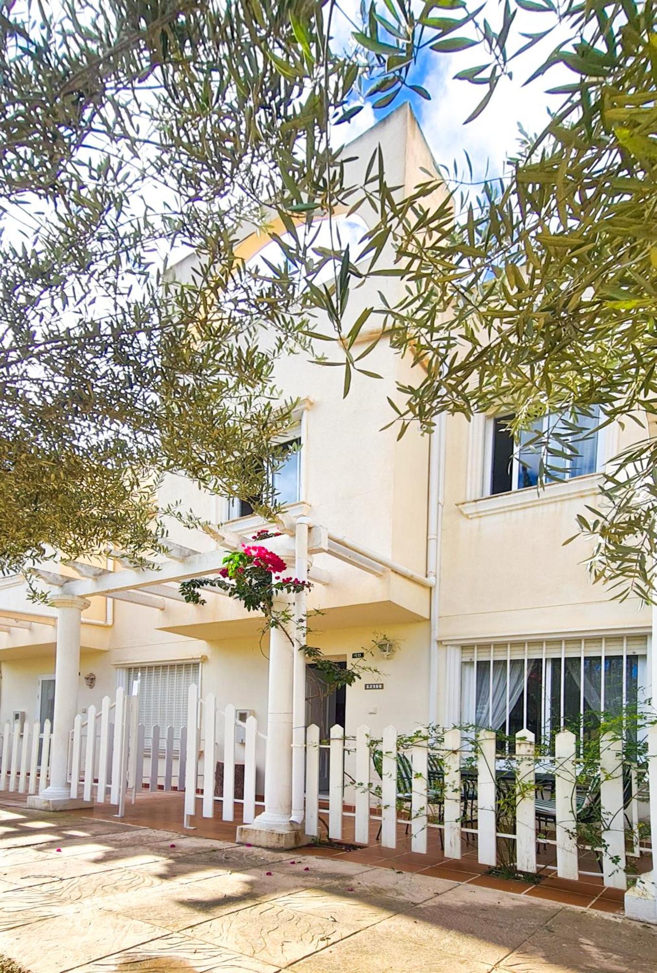 Garden Vistas. Hermoso Duplex Con Patio, Solarium Y Piscina. Вера Экстерьер фото