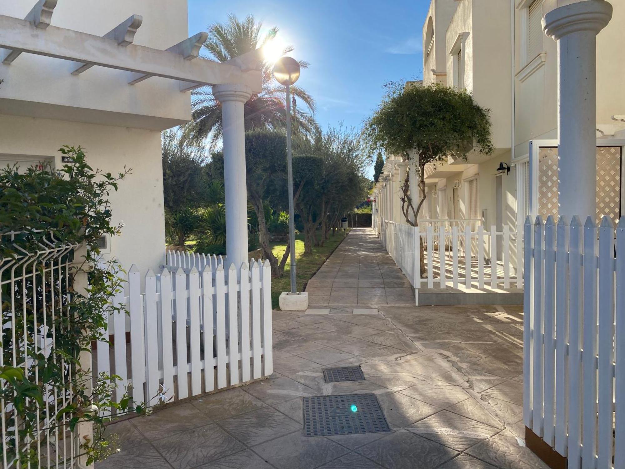 Garden Vistas. Hermoso Duplex Con Patio, Solarium Y Piscina. Вера Экстерьер фото